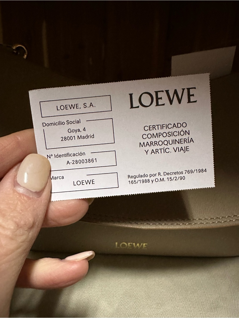 Loewe Medium Ola bag in smooth calfskin - Picture 11 of 13
